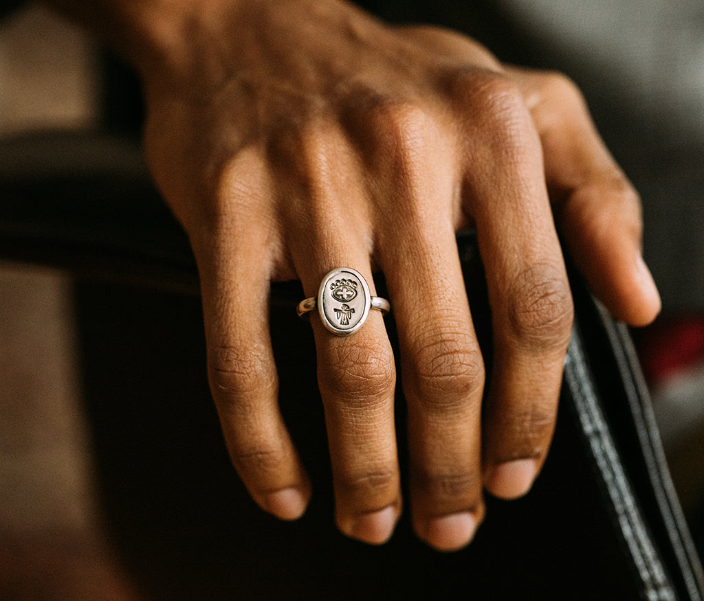 signet ring signs