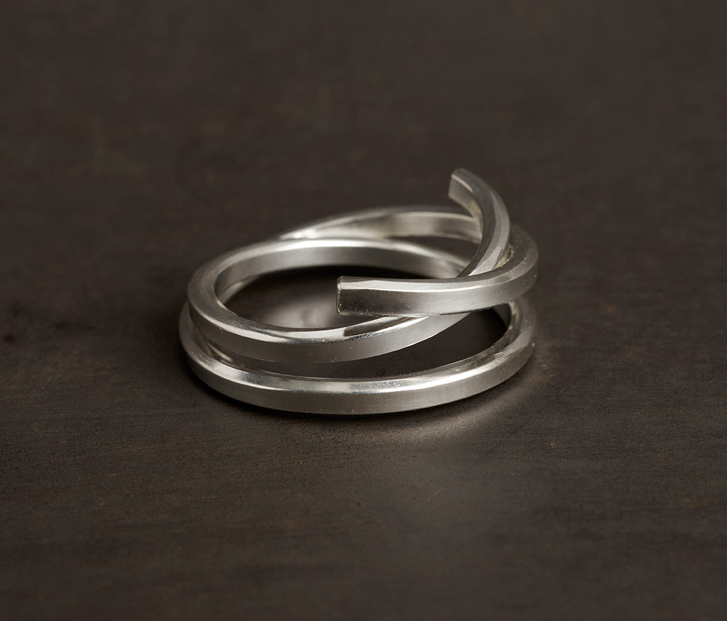 ring embrace wound