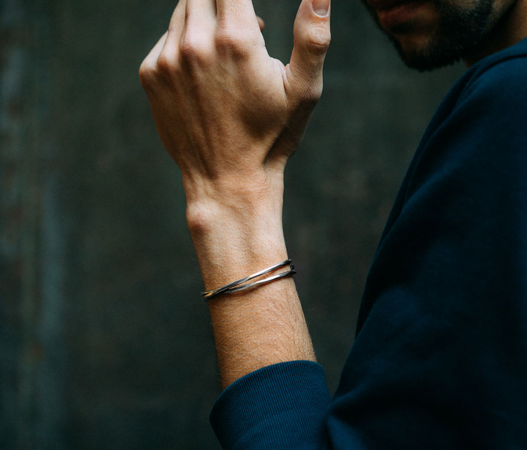 bracelet crossed