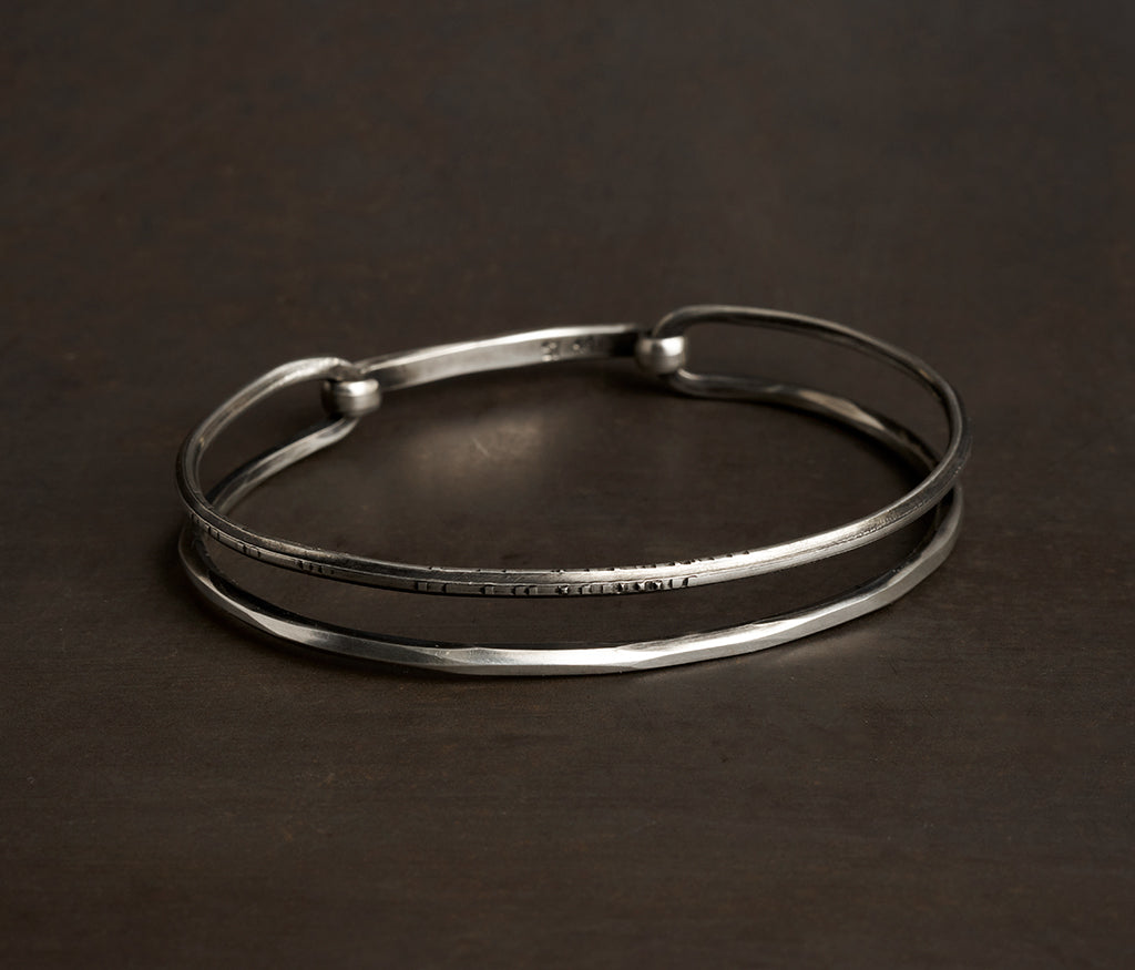 bracelet crossover