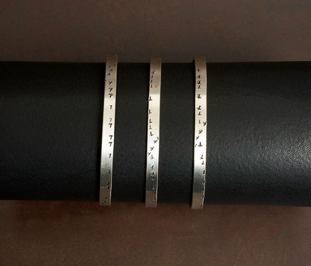 bracelet band bird flight