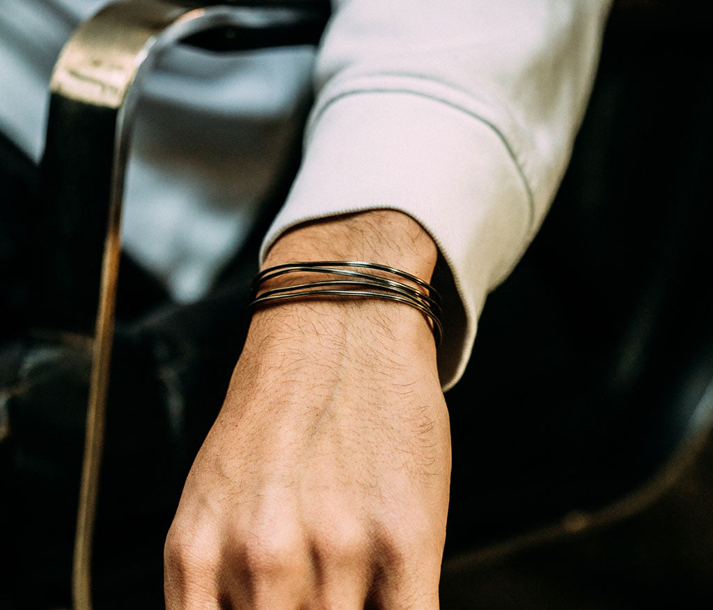 bracelet track