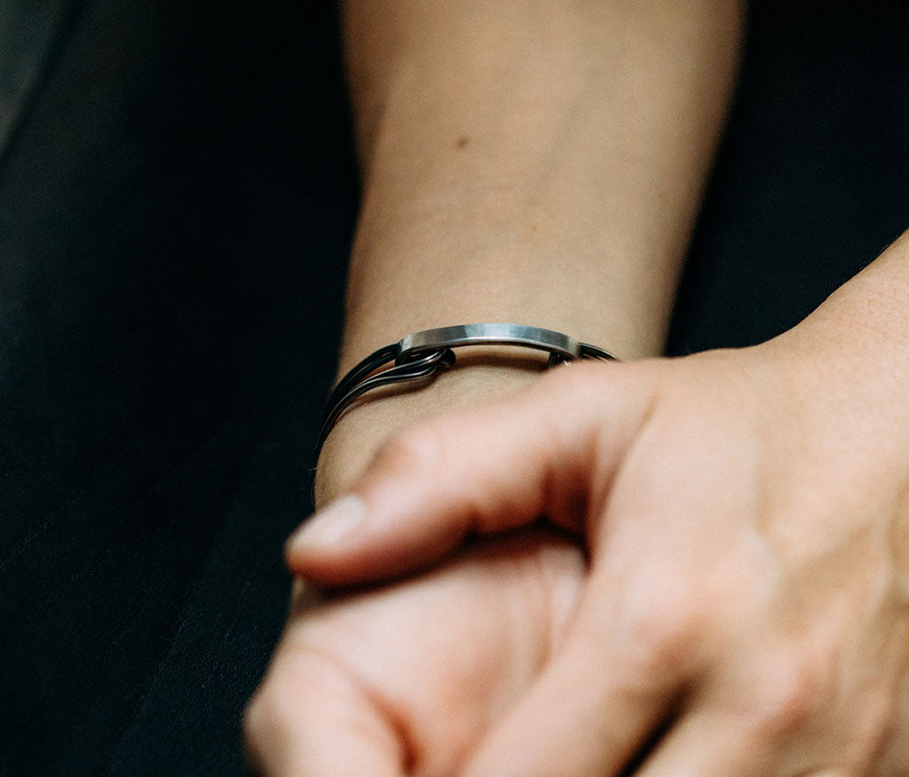 bracelet track