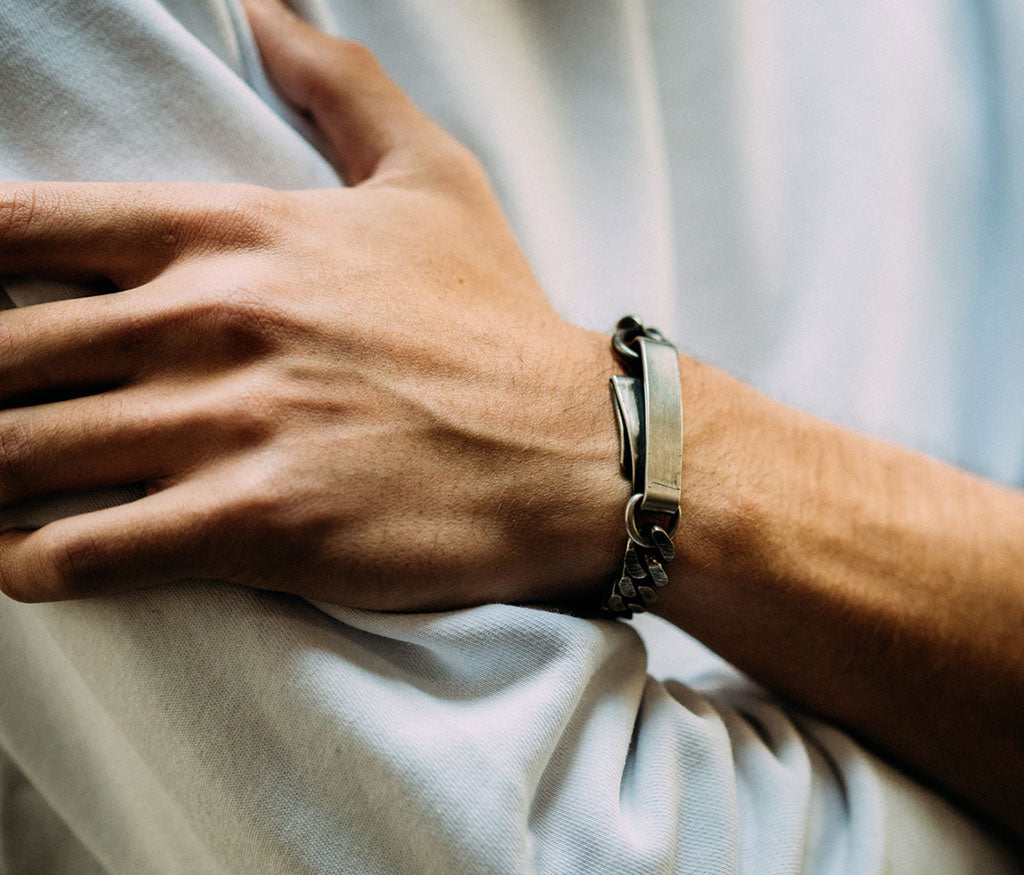 bracelet folded closure
