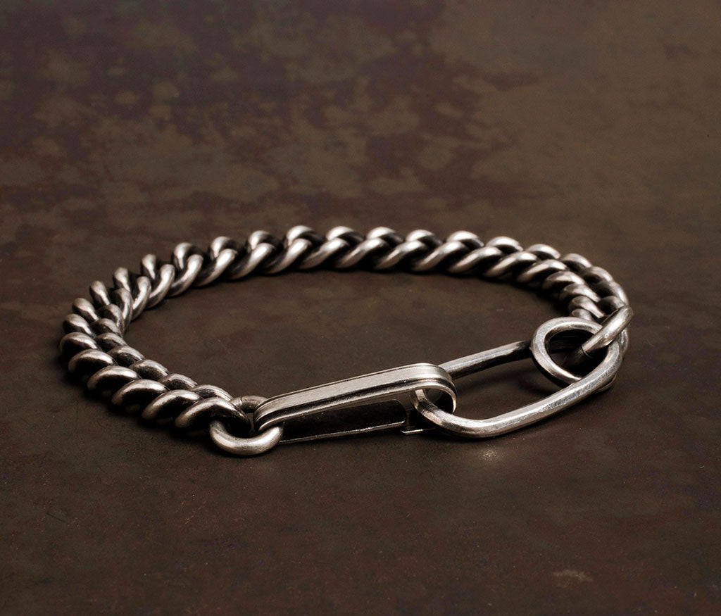 bracelet curl