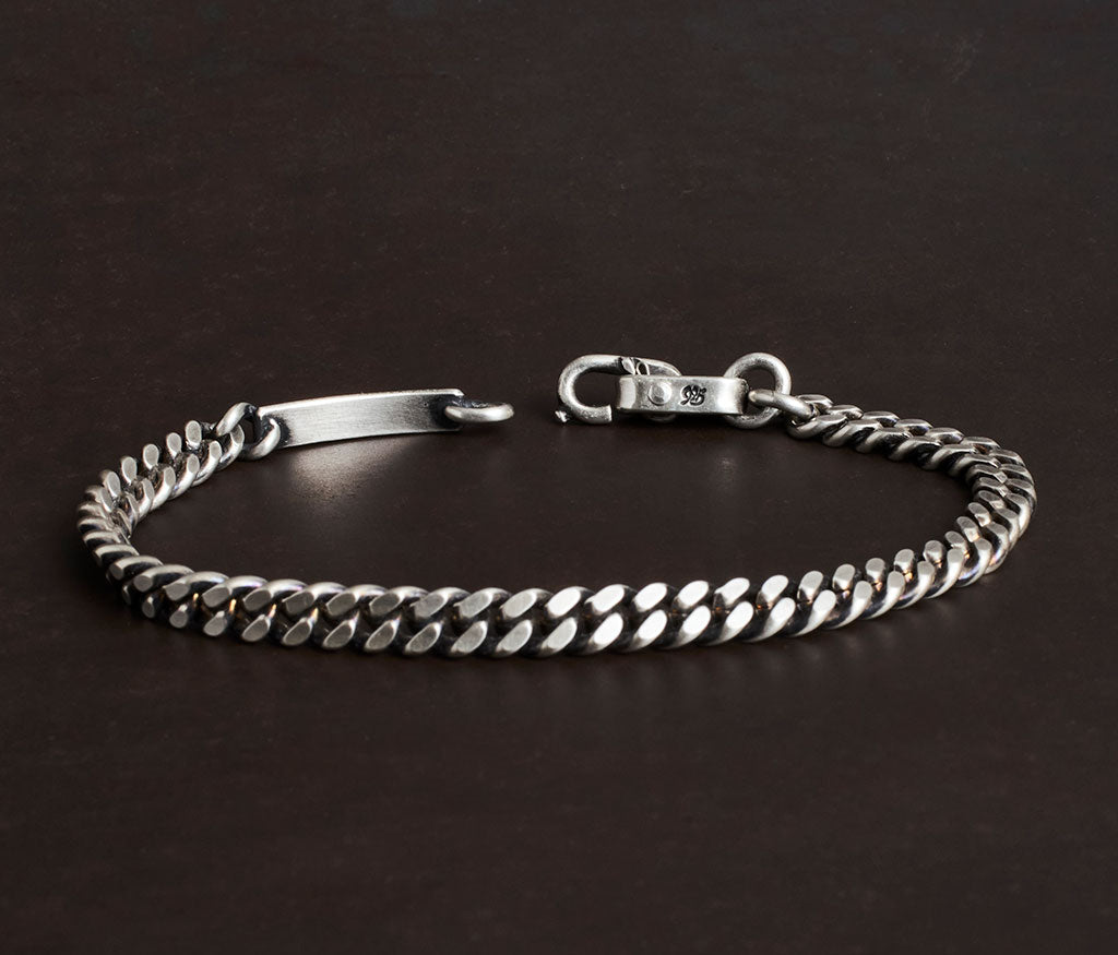 fine bracelet tag closure