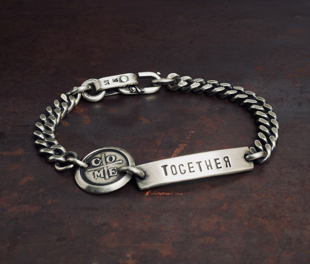 bracelet come together