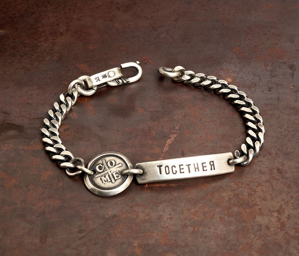 bracelet come together