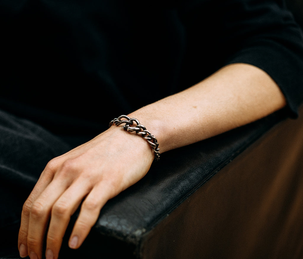 bracelet bones