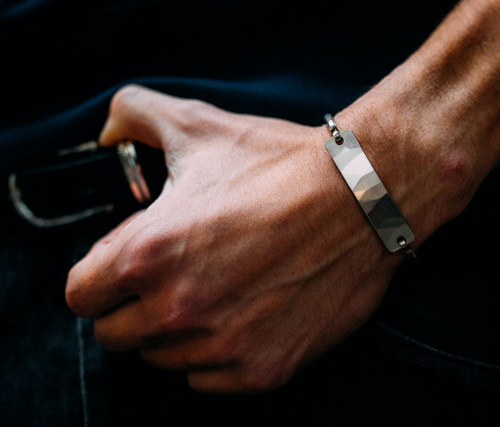 bracelet tag plate