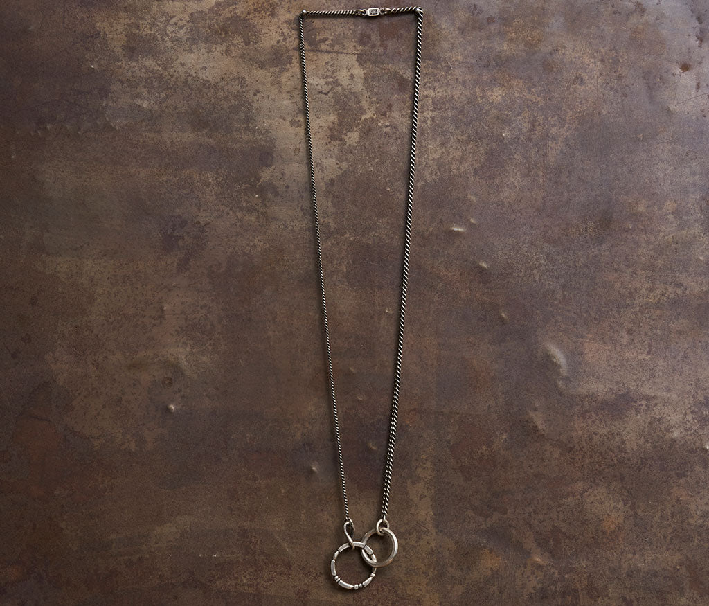 necklace ring sculpture
