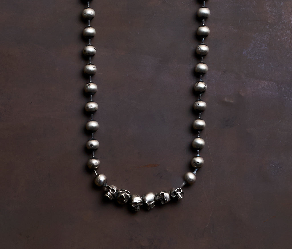 choker skulls