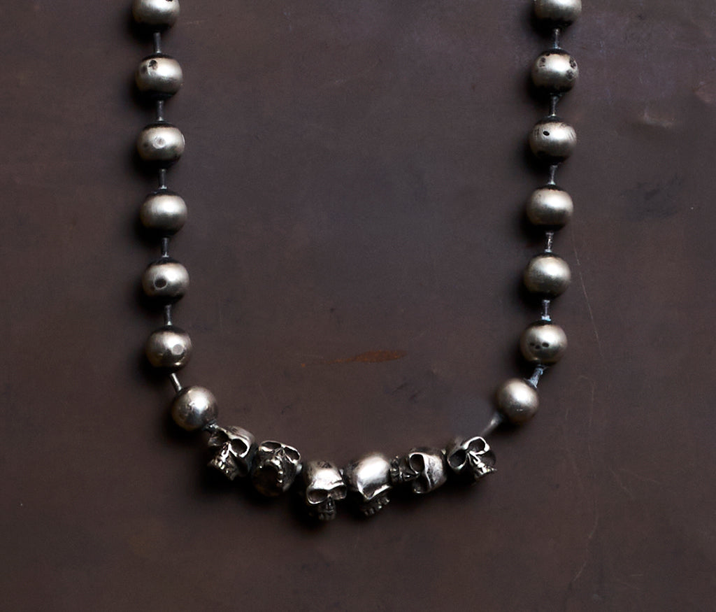 choker skulls