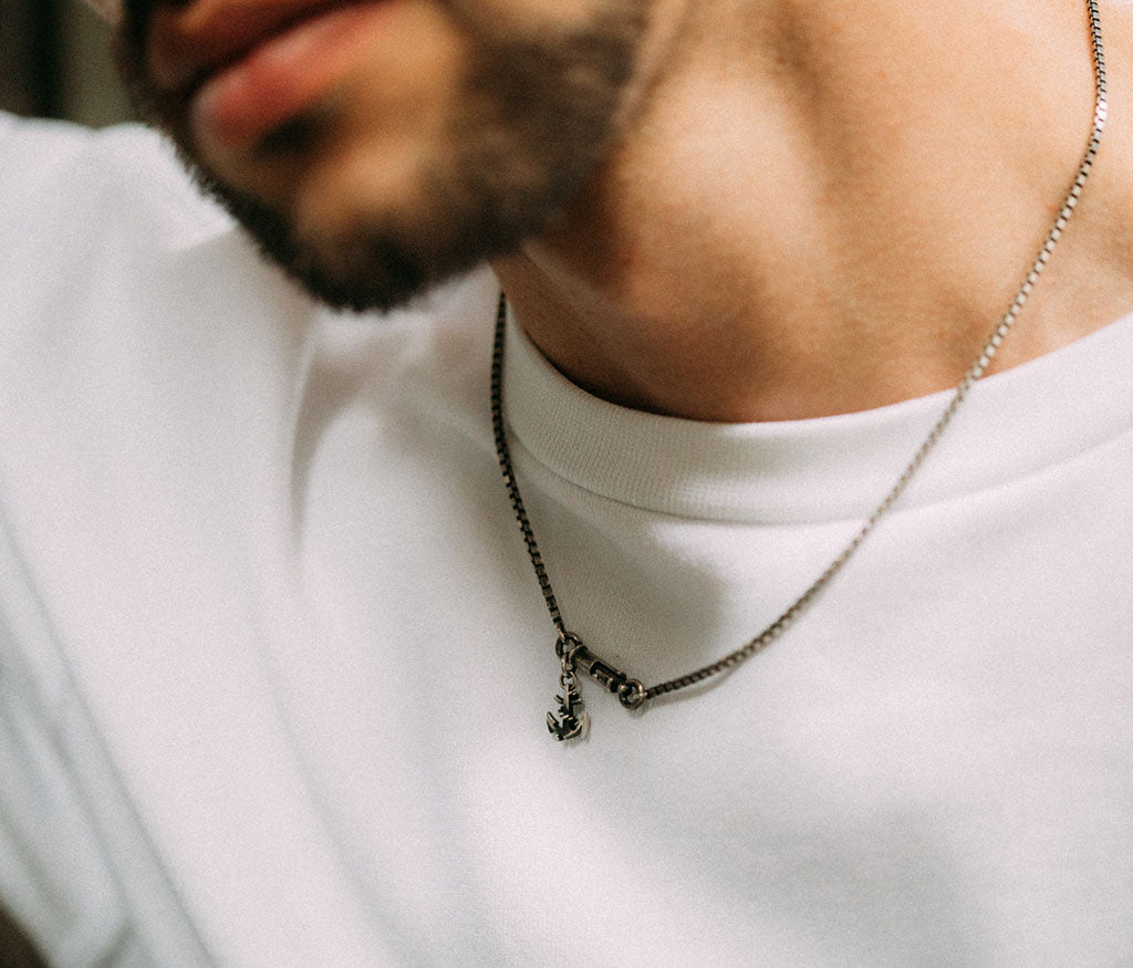necklace symbol anchor