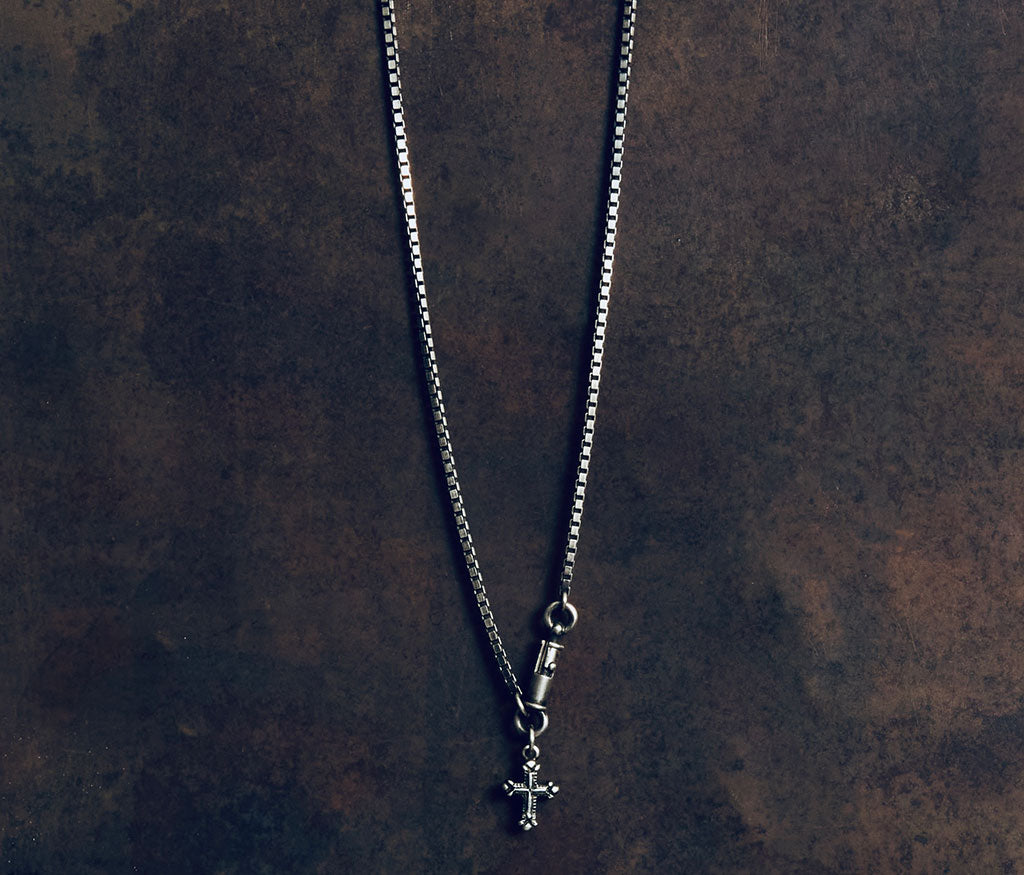 necklace symbol cross