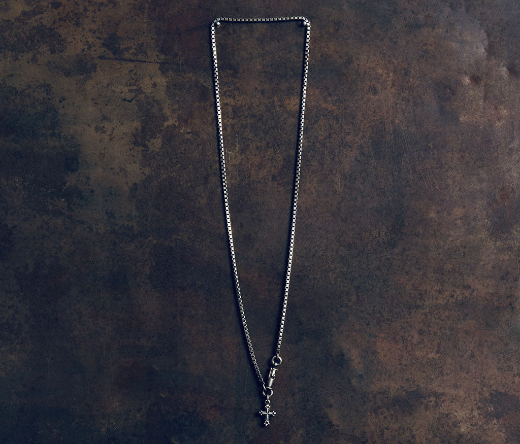 necklace symbol cross