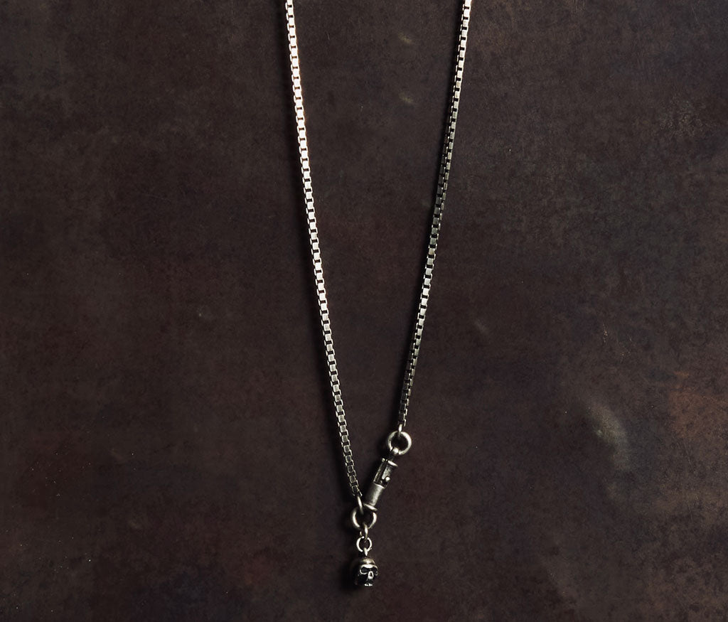 necklace symbol skull