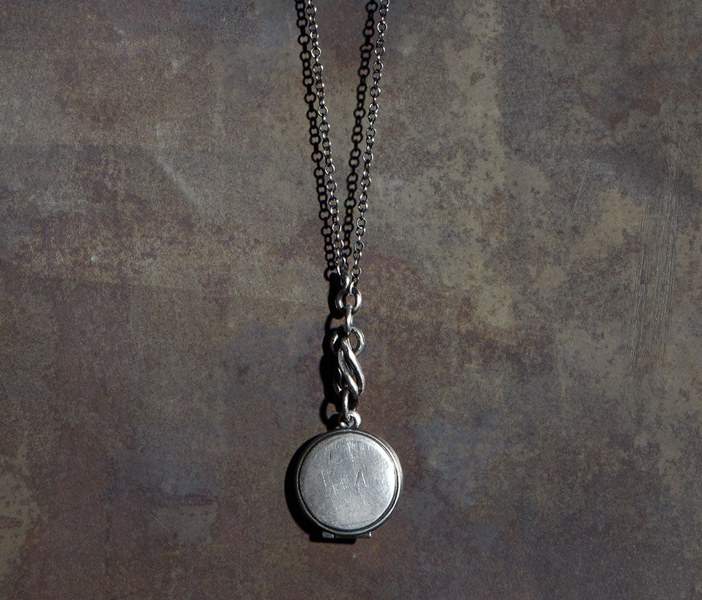 necklace medallion