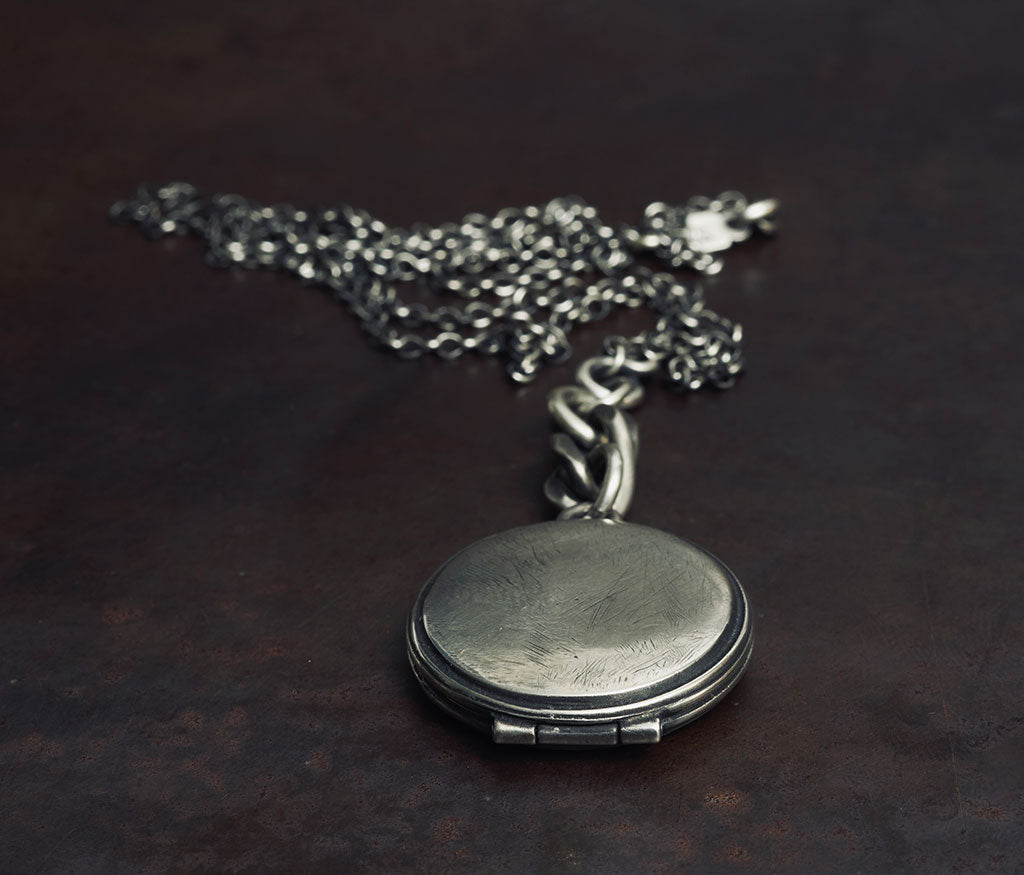 necklace medallion