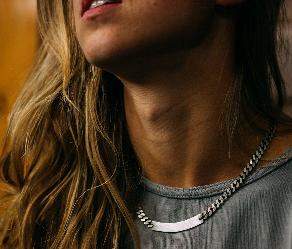 choker tag plate