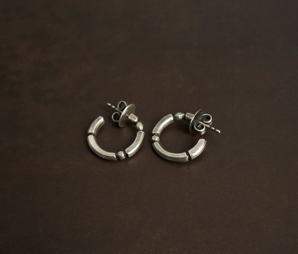 hoop studs sculpture #1
