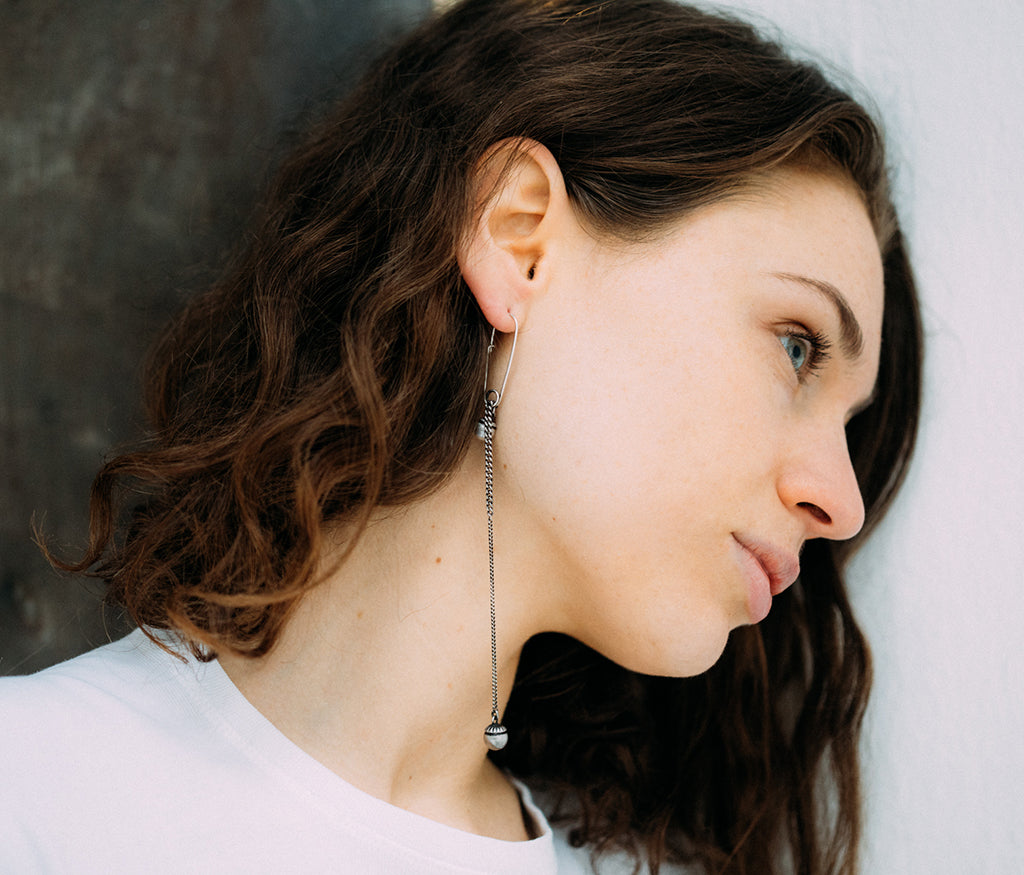 earrings sliding pearls