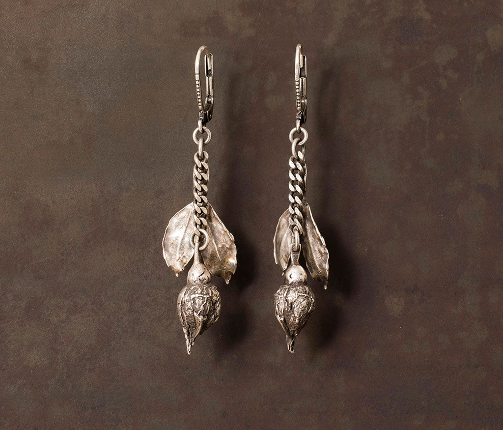 earrings rosebud