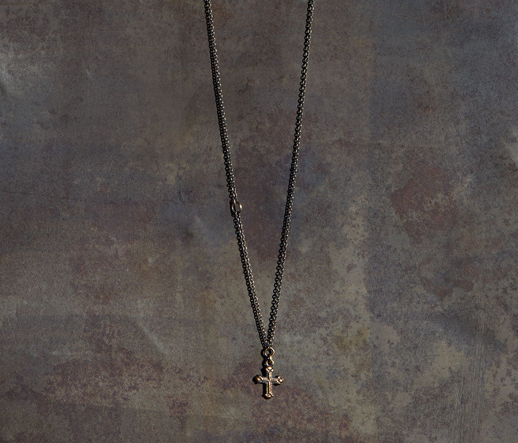 chain mini cross gold