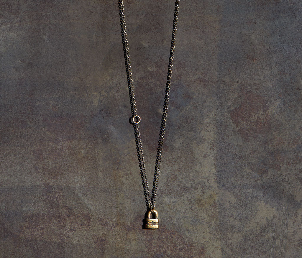 chain mini lock gold
