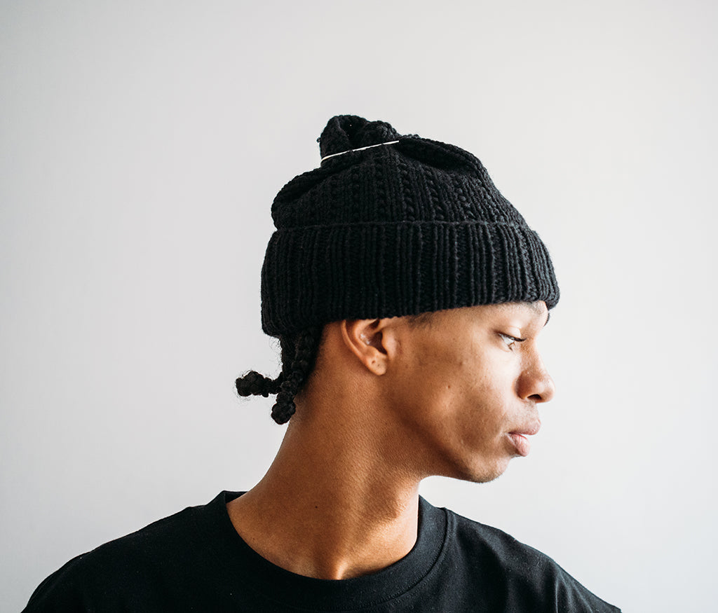 cap tube line - safety pin black