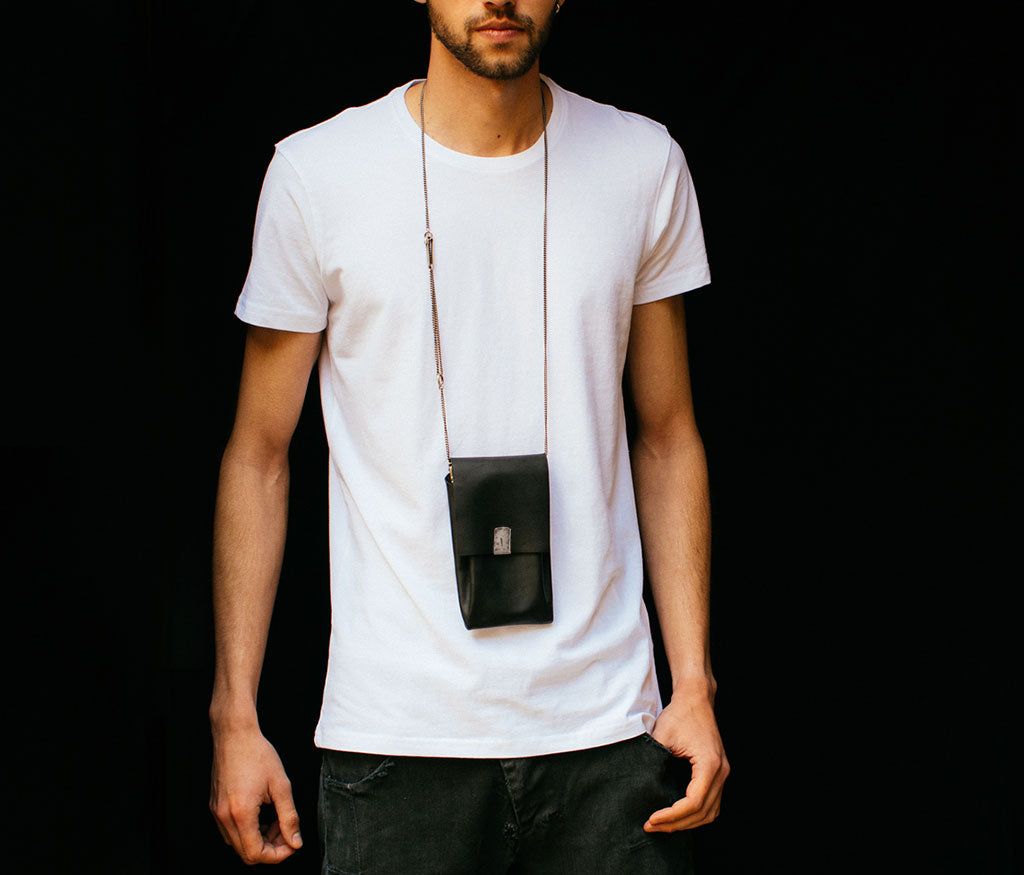 phone purse tool traces