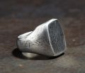 signet ring tool traces