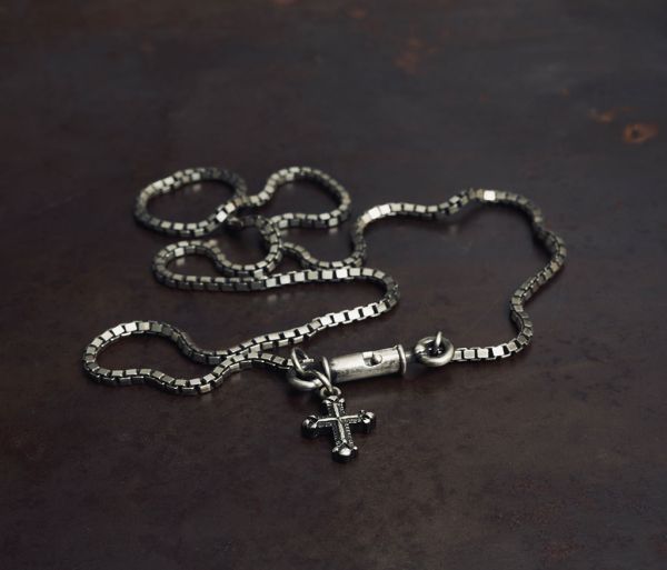 necklace symbol cross