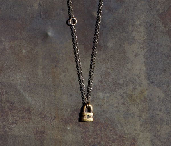 chain mini lock gold