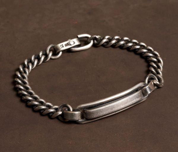 bracelet fine lines