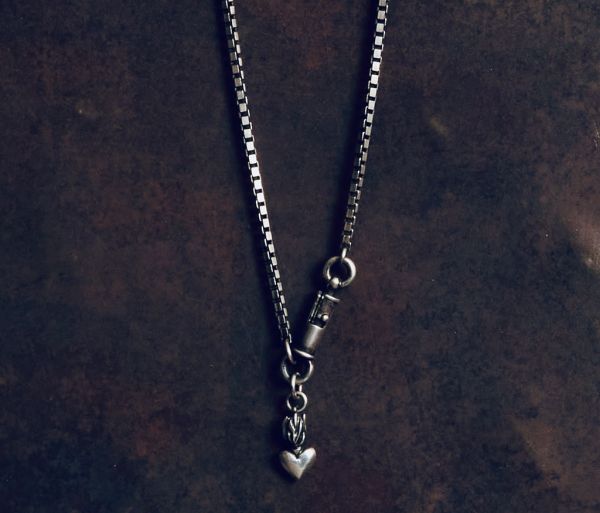 necklace symbol heart