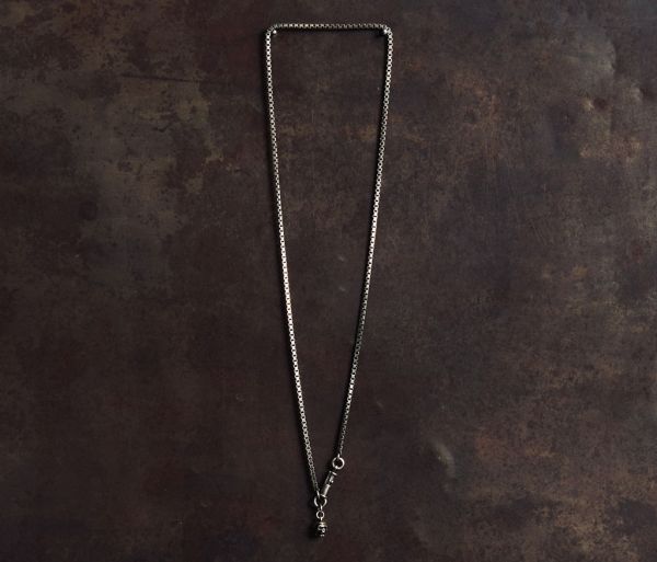 necklace symbol skull