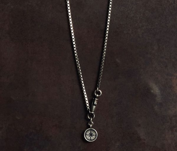 necklace symbol windrose