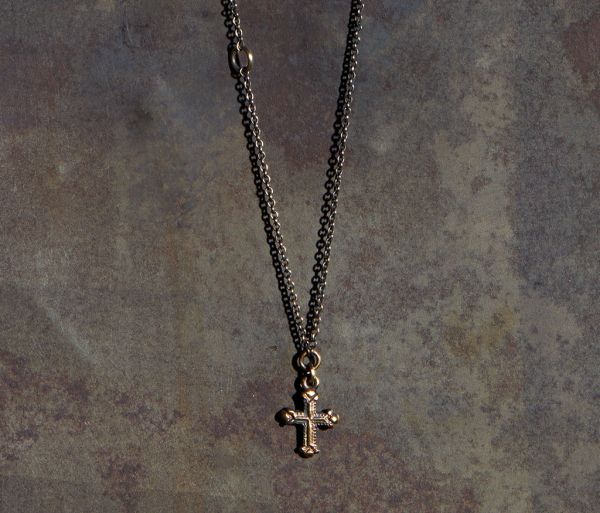 chain mini cross gold